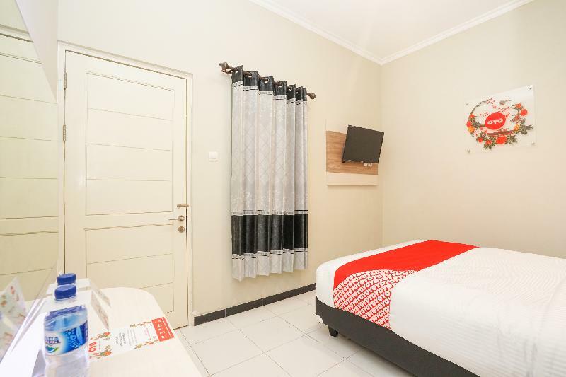 Bumi Banyu Bening Syariah Hotel 2*